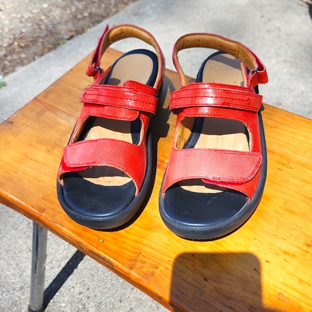Red Sandals - Picture 2 of 8